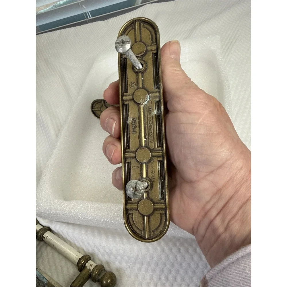5 VTG. AMEROCK BRASS/WHITE, 5
